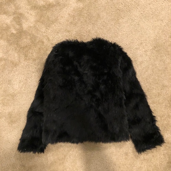 Girl’s Jessica Simpson faux fur coat - Picture 8 of 8